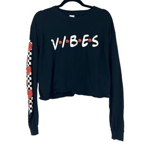 VIBES Cropped Long Sleeve Graphic T-shirt Black & White Checkered w Roses SZ LG